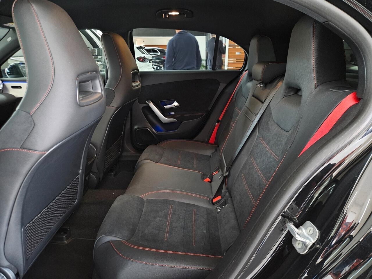 Mercedes-Benz A 35 AMG Line Premium 4matic auto