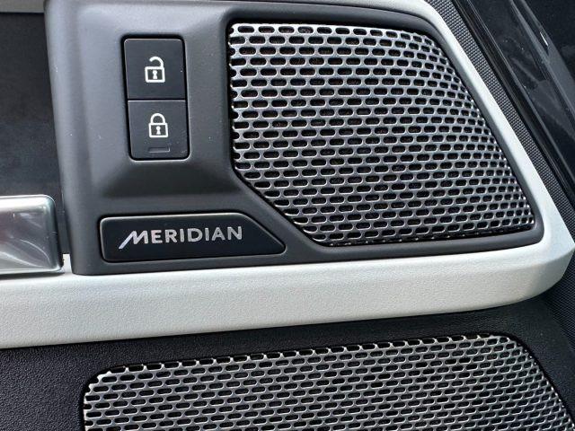 LAND ROVER Defender 90 3.0D I6 AWD Auto HSE