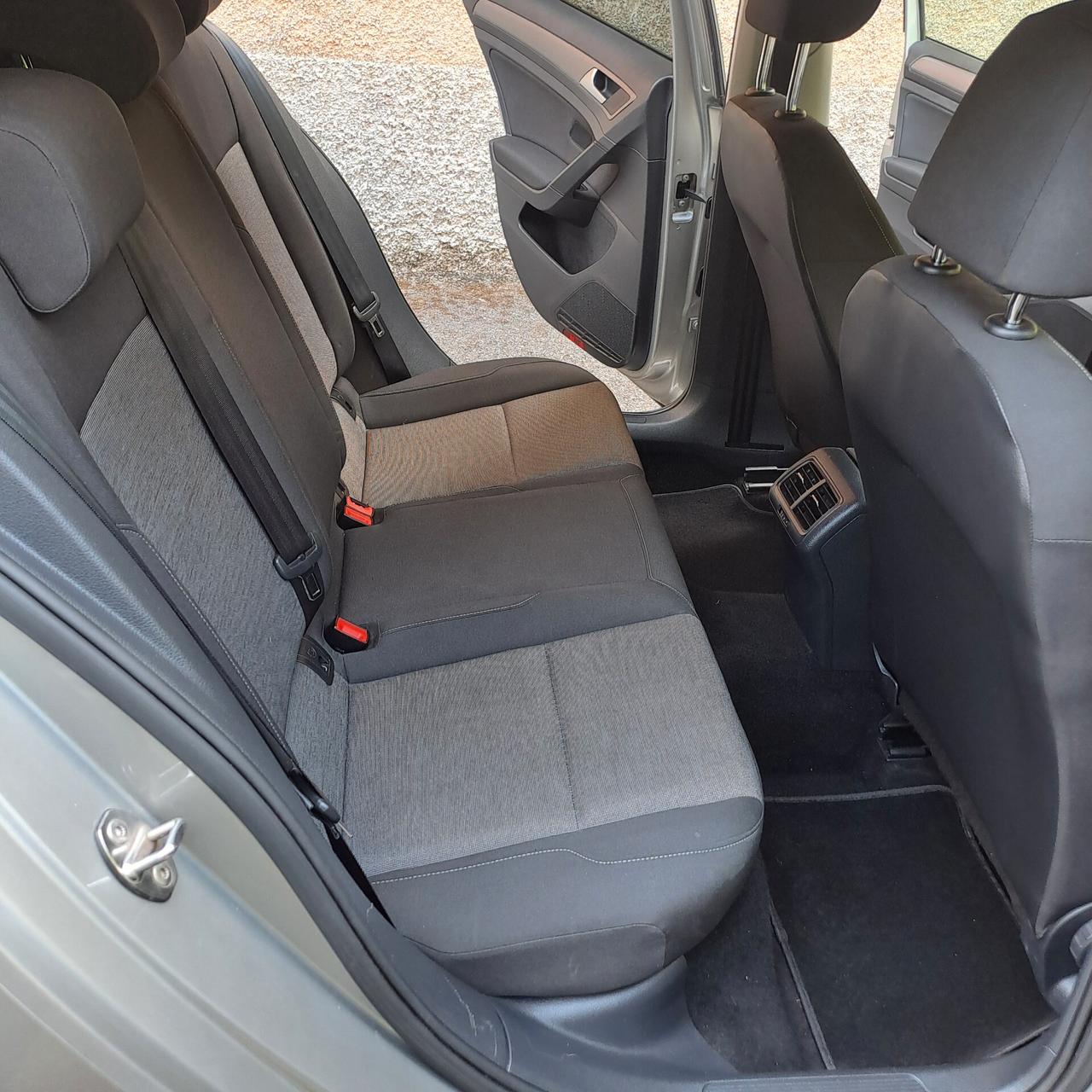 Golf 7 Tsi 1.2 Adatta neopatentati - Tenuta bene