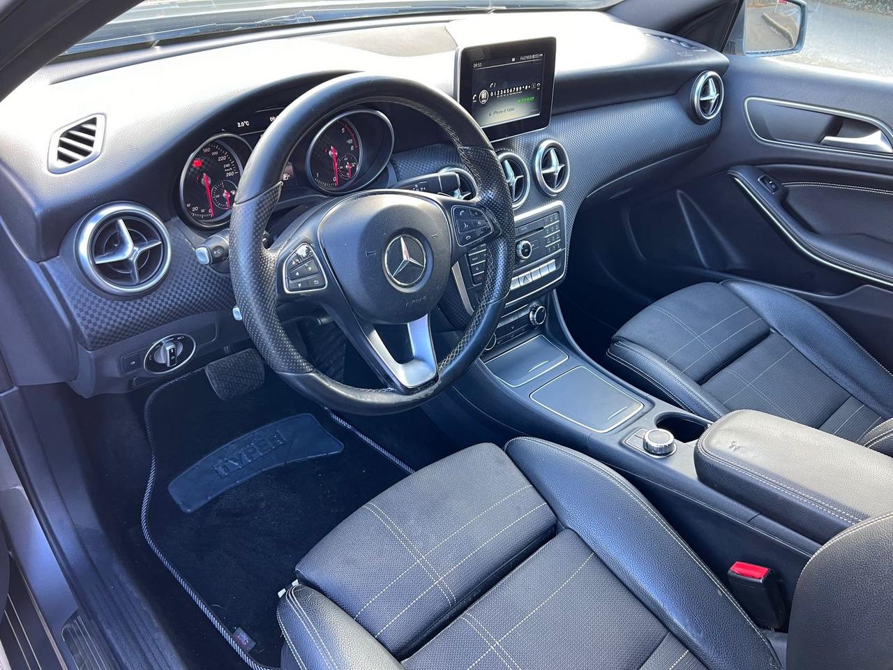 Mercedes-Benz A 180 Sport A 180 D