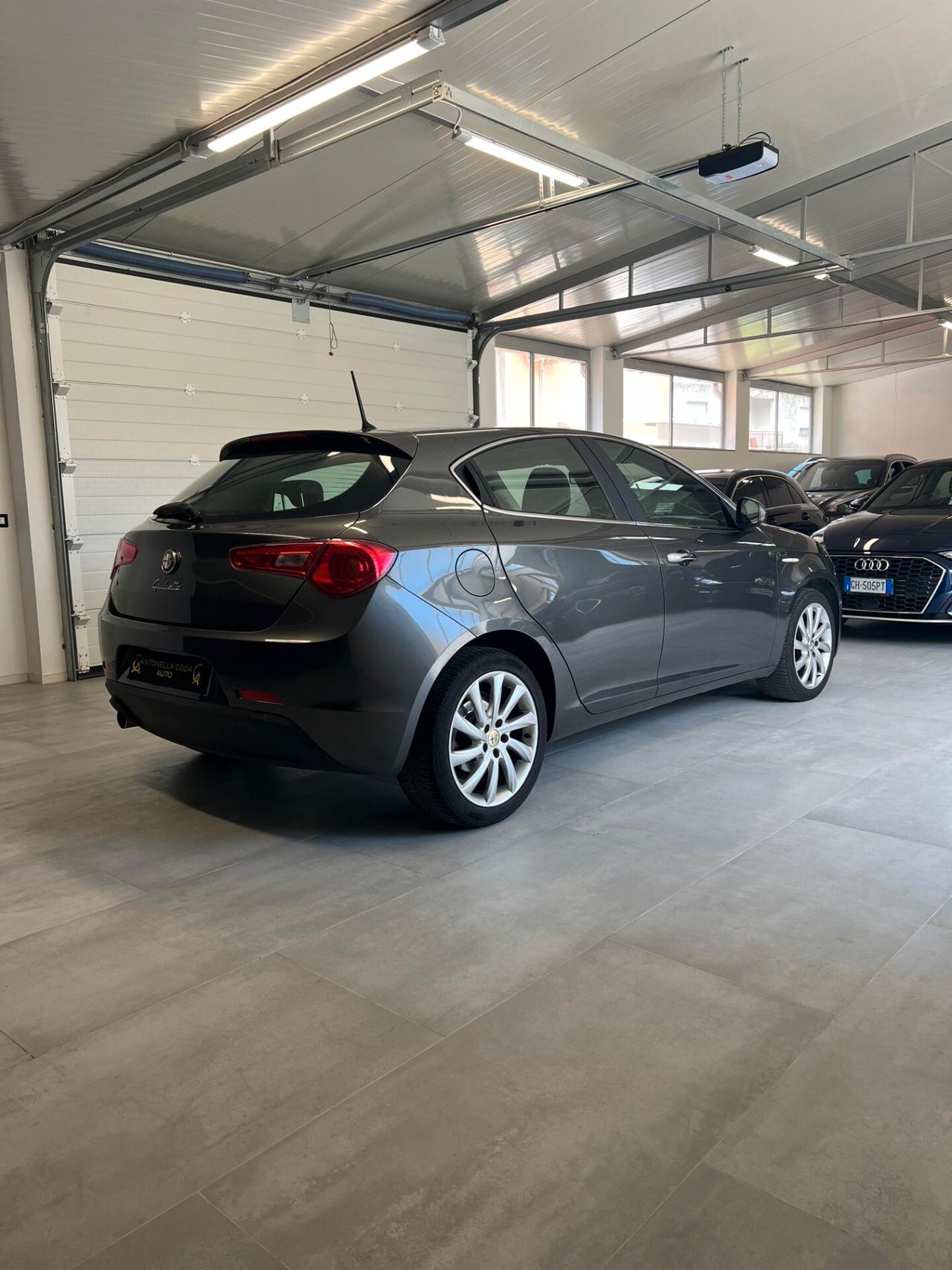 Alfa Romeo Giulietta 1.6 JTDm-2 120 CV Distinctive