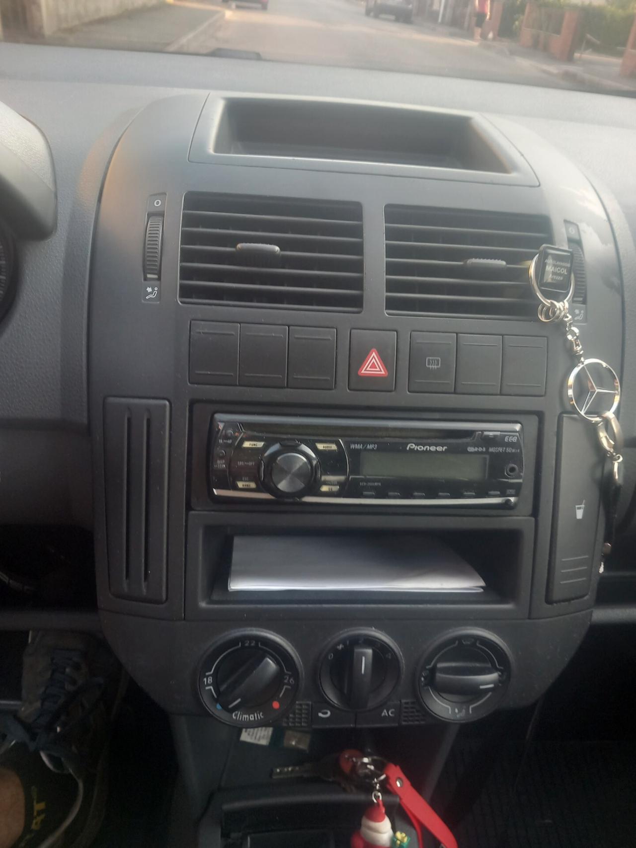 Volkswagen Polo 1.4/80CV 16V 5p. Comfort. BiFuel G