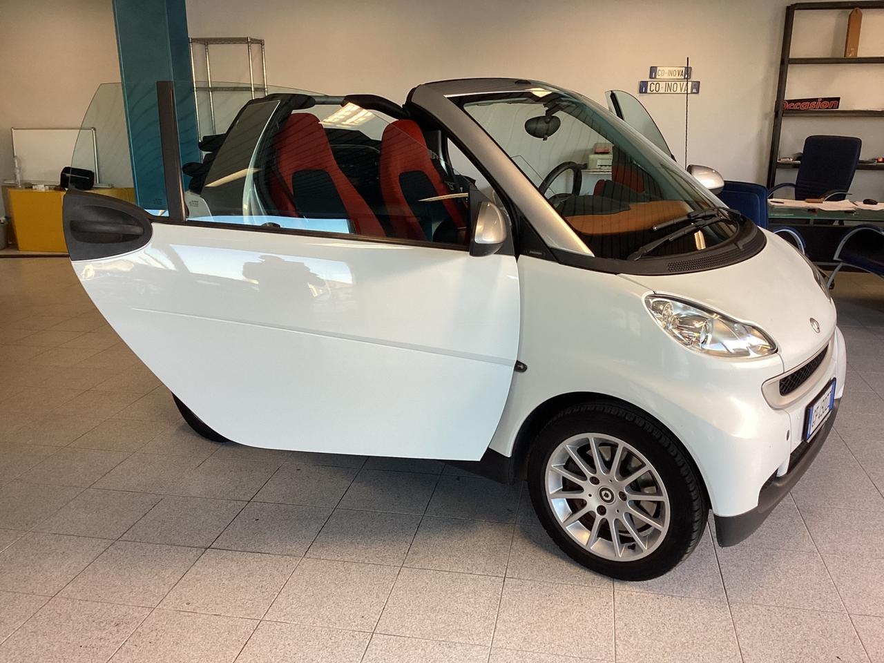 Smart ForTwo 1000 52 kW MHD cabrio passion