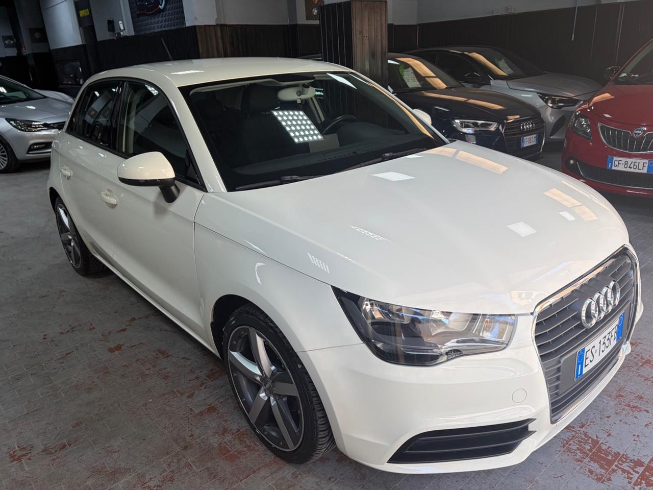 Audi A1 SPB 1.6 TDIAttraction