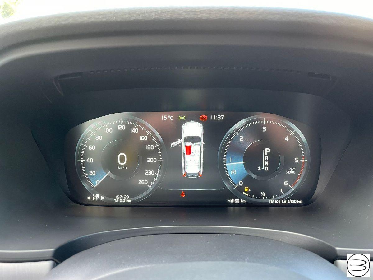 VOLVO - V90 - D3 Geartronic Momentum