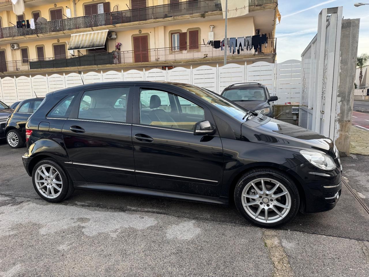 Mercedes Benz B180 2.0 DIESEL 109CV Sport 2010