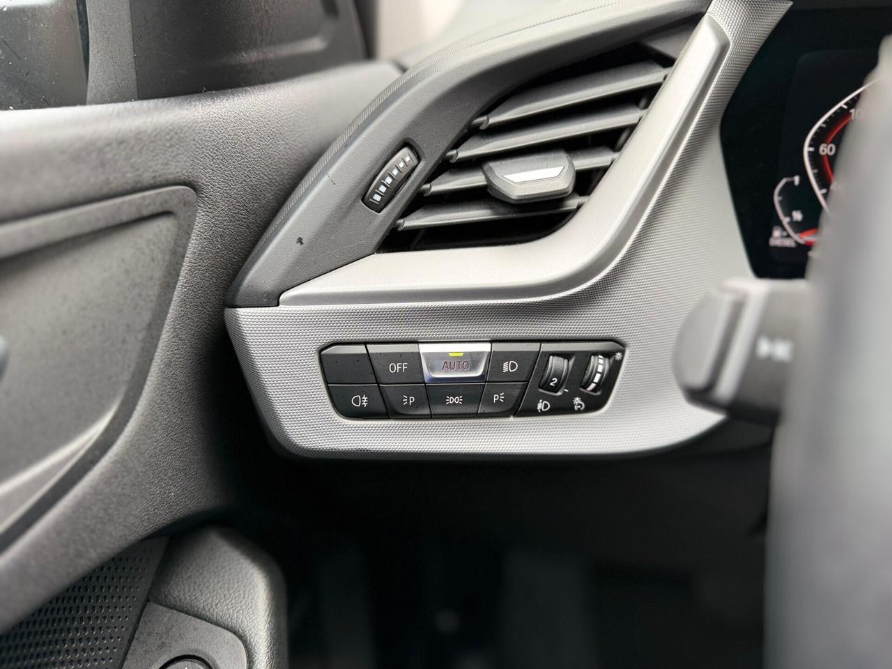 Bmw 116 116d 5p. Business Advantage