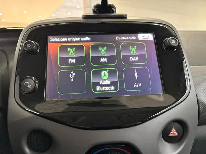 Peugeot 108 Active VTi 72cv S&S Neopatentati