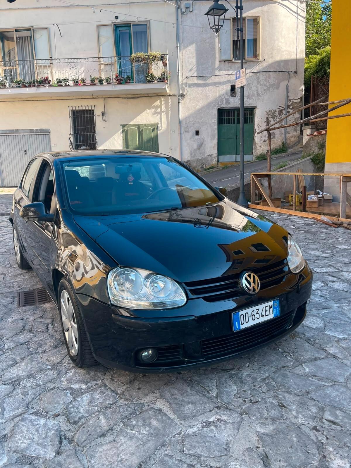 Volkswagen Golf 1.9 TDI 5p. Sportline