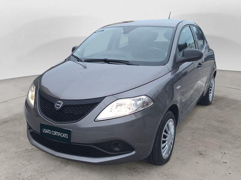 Lancia Ypsilon 1.0 FireFly 70 CV Hybrid Ecochic Silver S&S