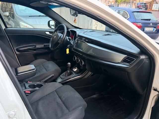 Alfa Romeo Giulietta 1.6 JTDm-2 105 CV Exclusive ok neop