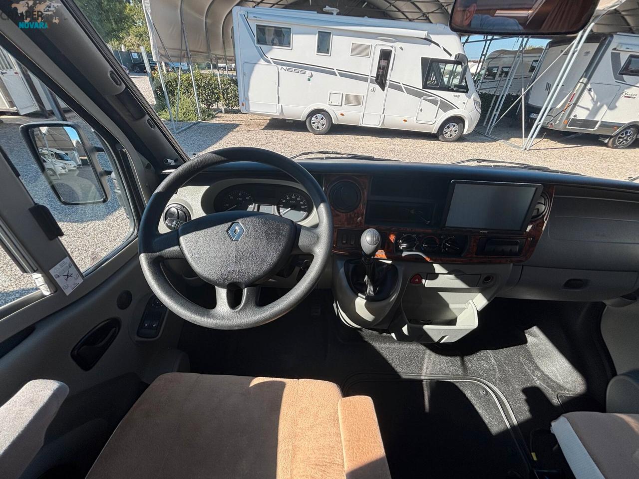 DETHLEFFS ESPRIT 7094 RT - Semintegrale con letto alla francese in coda