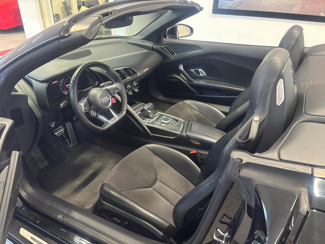 Audi R8 Spyder V10 RWD S tronic