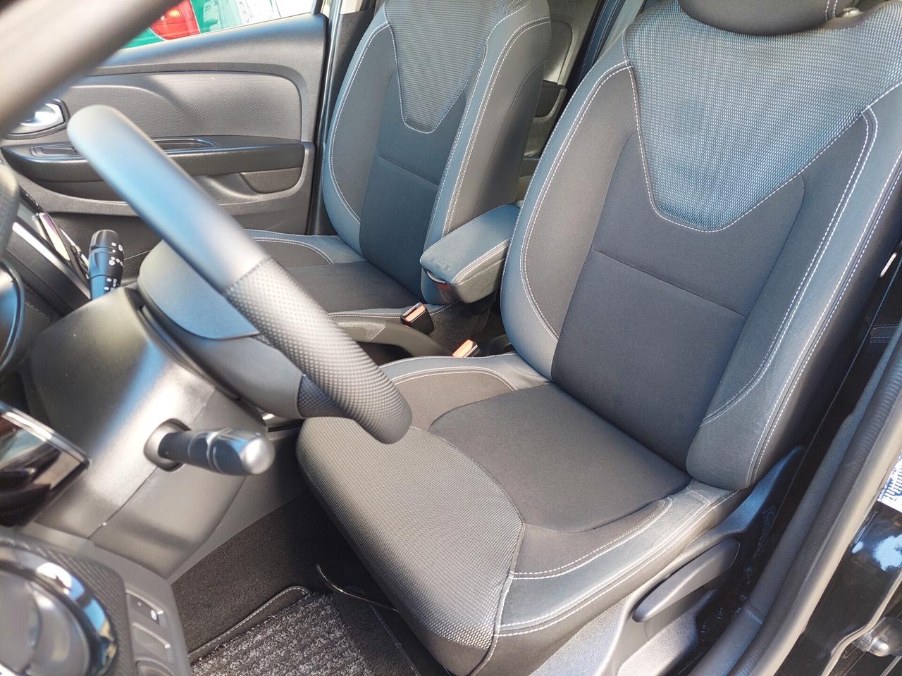Renault Clio dCi 8V 75 CV Start&Stop 5 porte Energy Duel