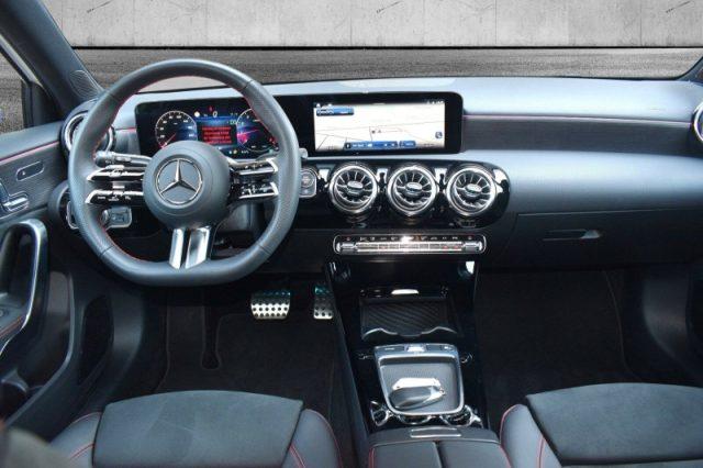 MERCEDES-BENZ A 180 Automatic AMG Line Premium