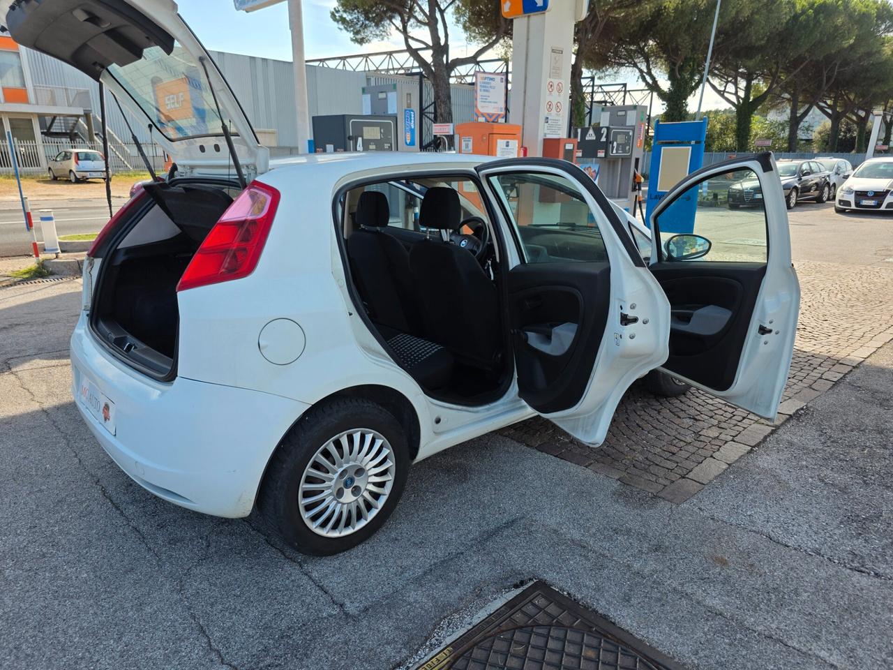Fiat Grande Punto 1.2 5 porte con 182.000km Neopatentati ok