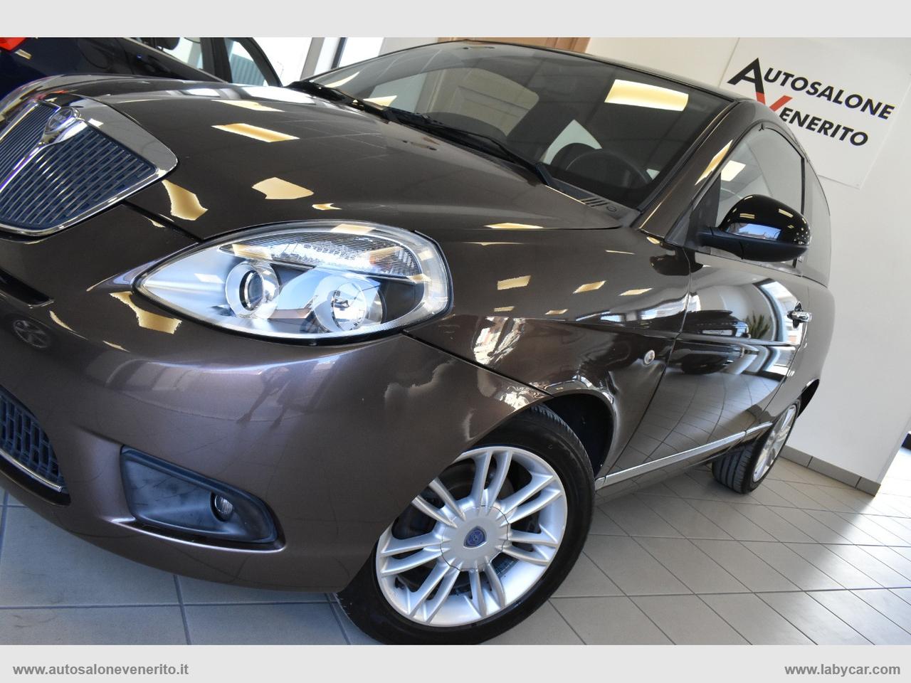 LANCIA Ypsilon 1.2 69 CV Unyca