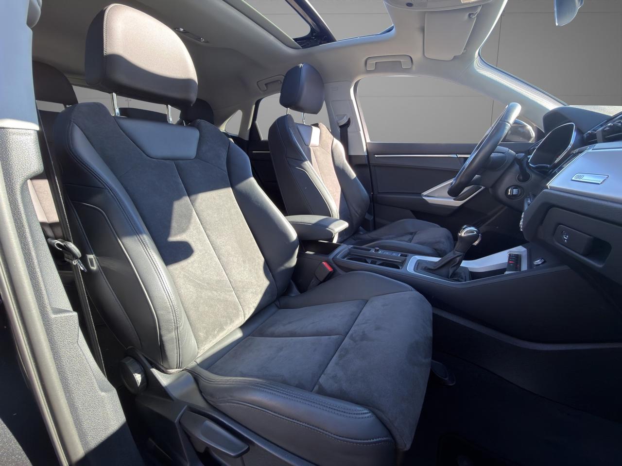 Audi Q3 Sportback SPTB 35 1.5 tfsi S LINE - Unipro - Promo Finanziamento - Tetto apribile - LED - Camera - Virtual cockpit