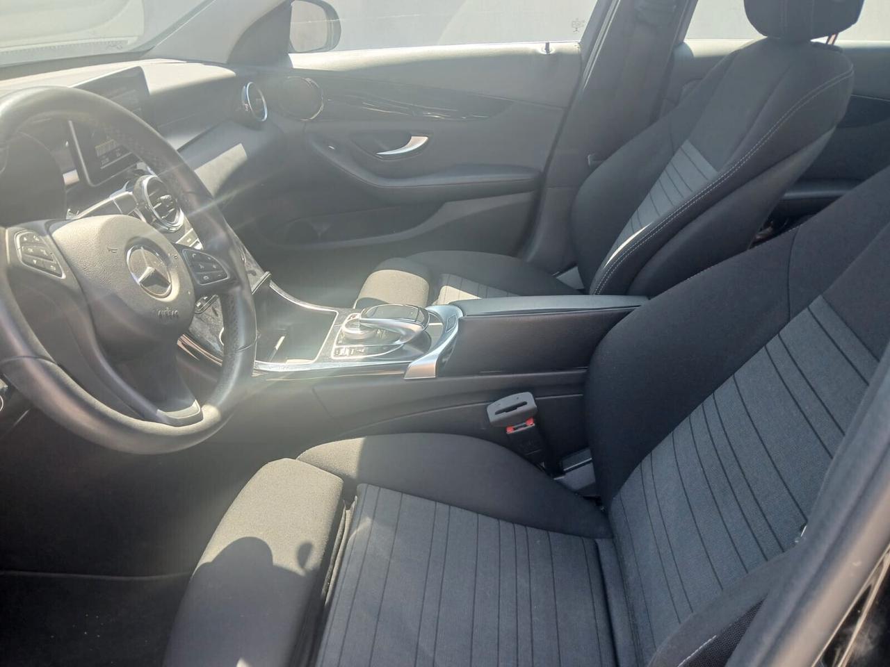 Mercedes C 220d C220 d berlina Premium 170cv TRATTABILE