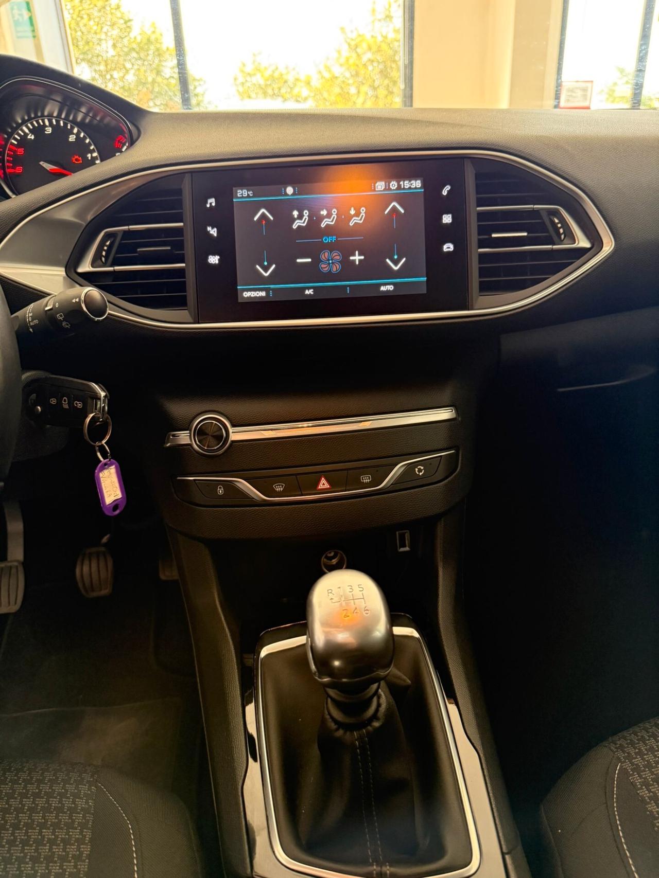 Peugeot 308 BlueHDi 130 S&S Business