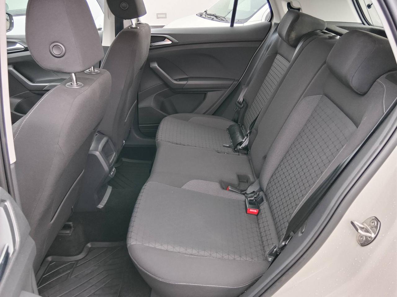 Volkswagen T-Cross 18 MILA KM!