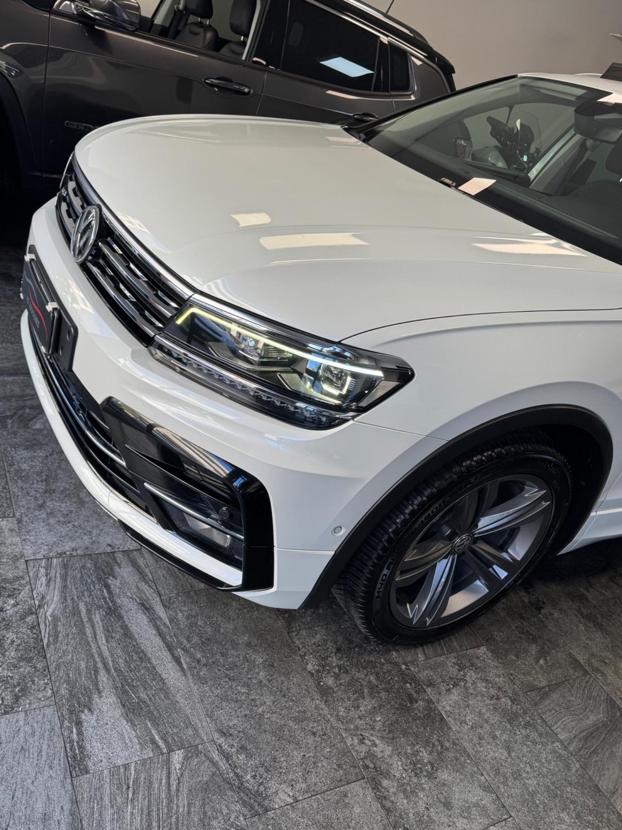 VW TIGUAN 2.0 TDI 150 CV R LINE TETTO APRIBILE