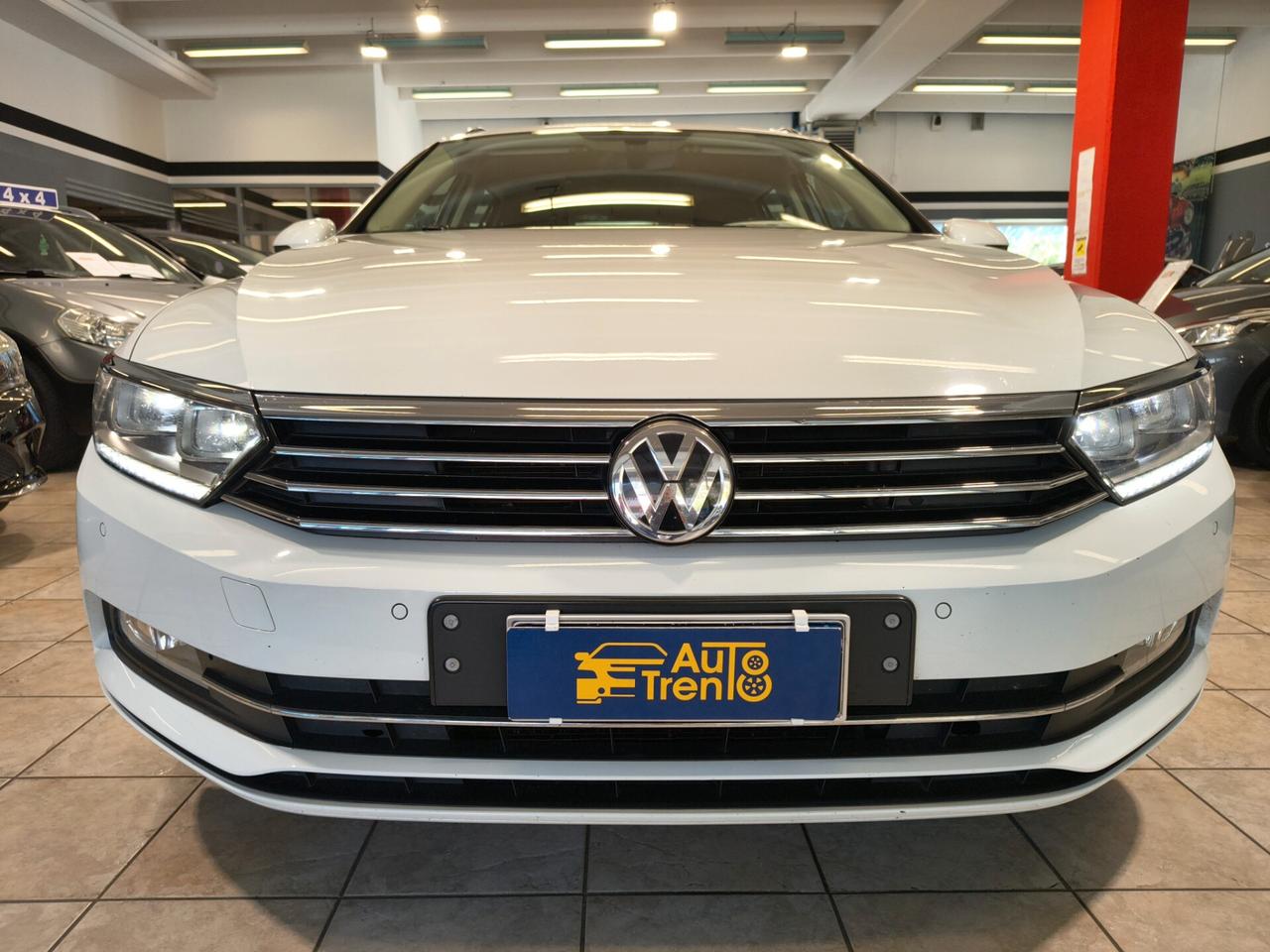 Volkswagen Passat 1.6 TDI SCR DSG Business BMT