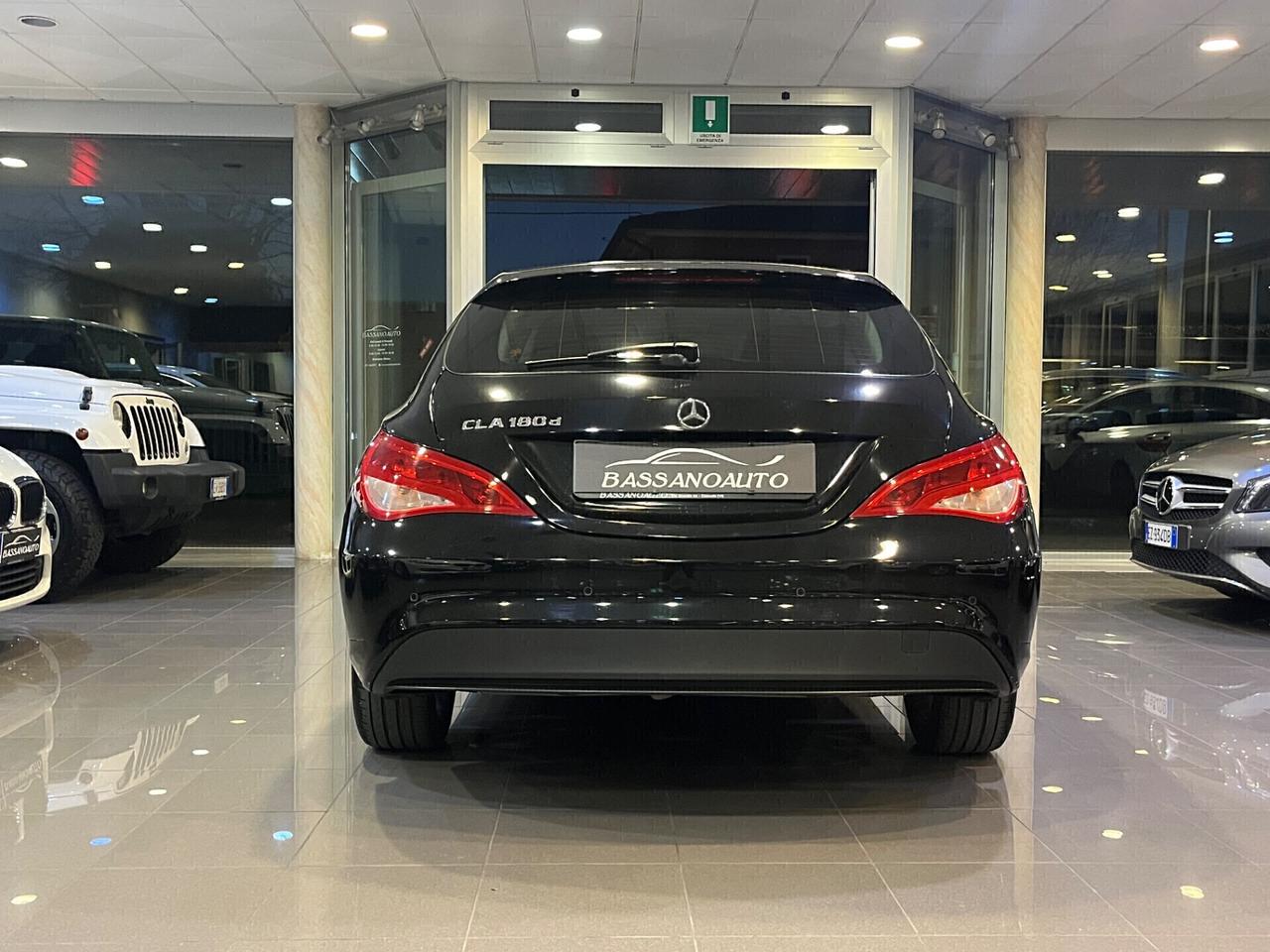 Mercedes-benz CLA 180 Shooting Brake 180 d Business auto