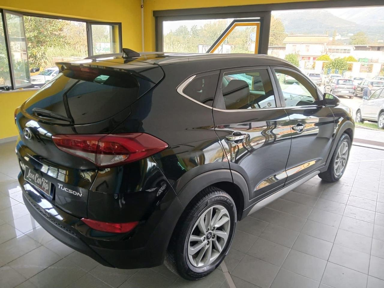Hyundai Tucson 1.7 CRDi XPossible accetto permute e finanziamenti