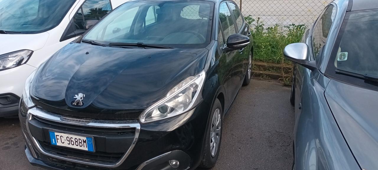 Peugeot 208 BlueHDi 75 5 porte Allure