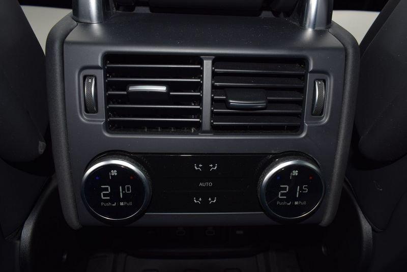 Land Rover Discovery 3.0D I6 300 CV AWD Auto R-Dynamic HSE