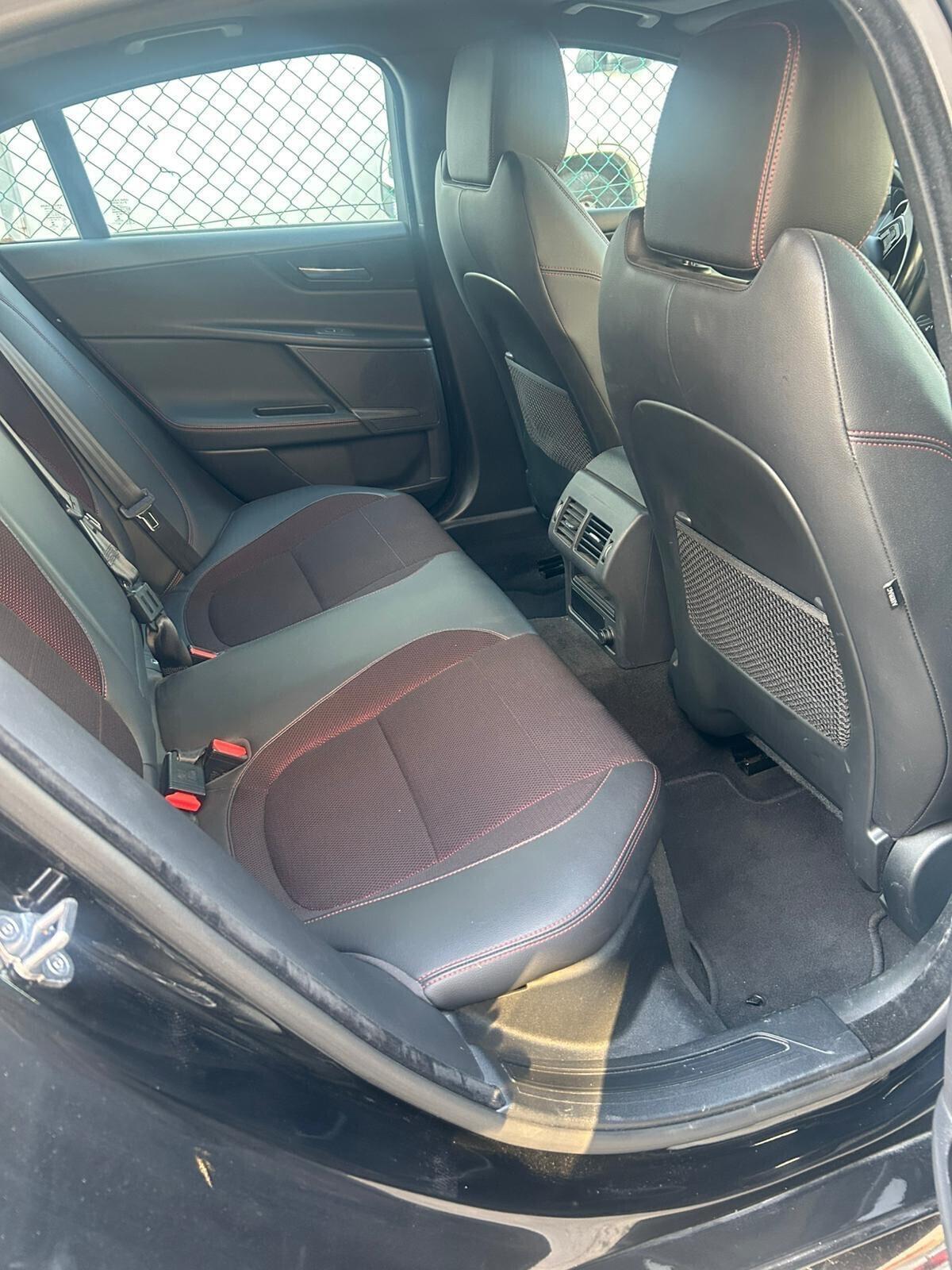 Jaguar XE 2.0 D Turbo 180CV