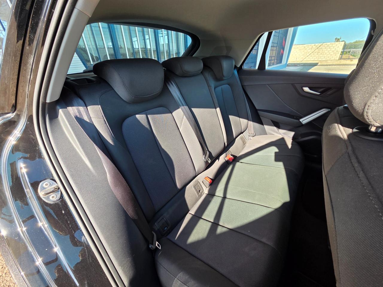 Audi Q2 30 TDI S tronic Business