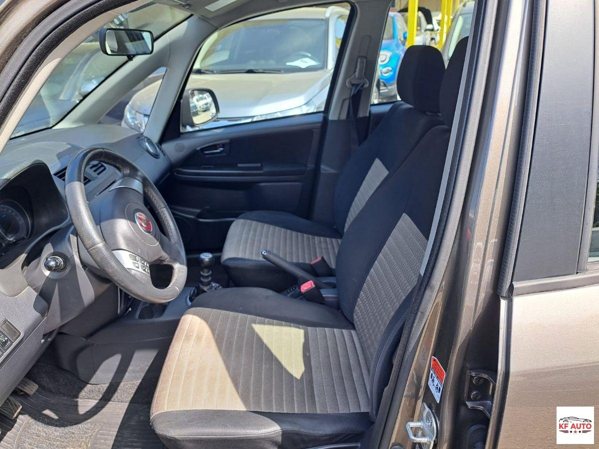 FIAT - Sedici 2.0 mjt Emotion 4x4 135cv