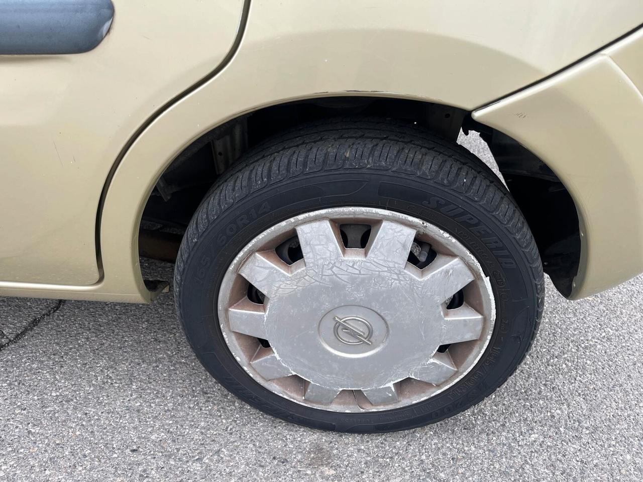 Opel Agila 1.0 12V Club