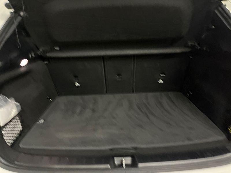 Mercedes-Benz GLA 180 d Automatic Business Extra
