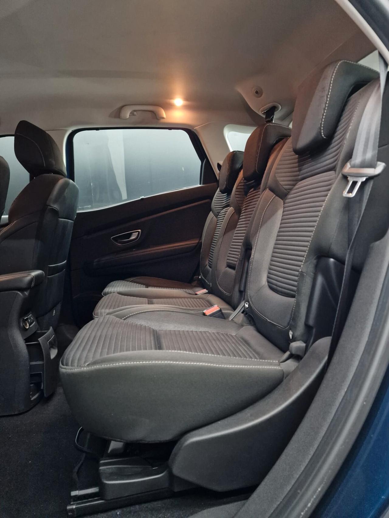 Renault Scénic 1.5 dCi 8V 110 CV Energy Sport Edition2