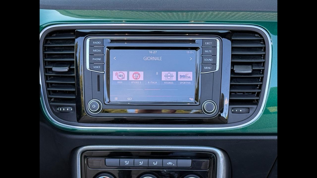 VOLKSWAGEN Maggiolino 2017 - Maggiolino Cabrio 2.0 tdi Design 110cv