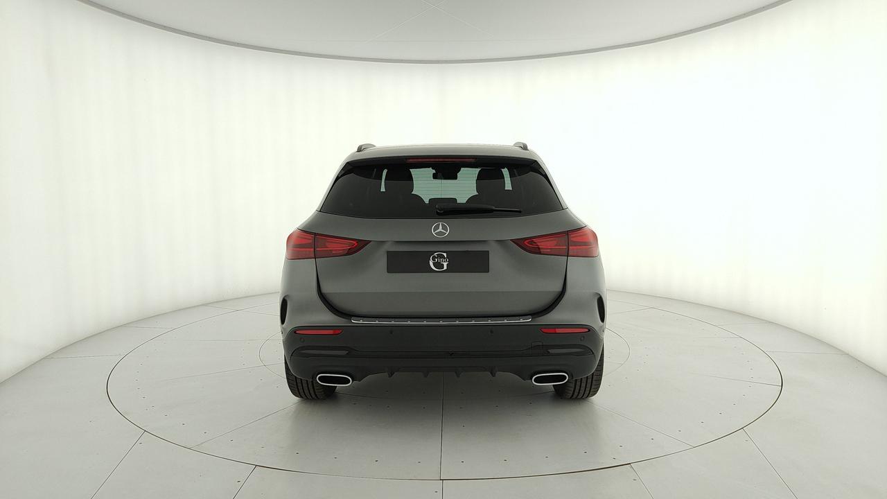 Mercedes-Benz GLA 200 d automatic