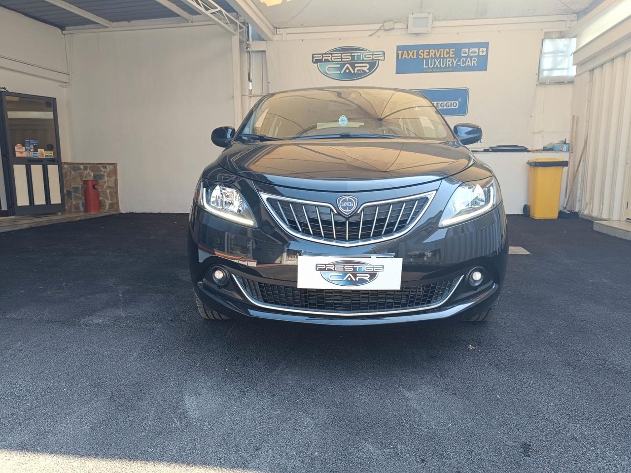 Lancia Ypsilon 1.0 FireFly 5 porte S&S Hybrid Platino