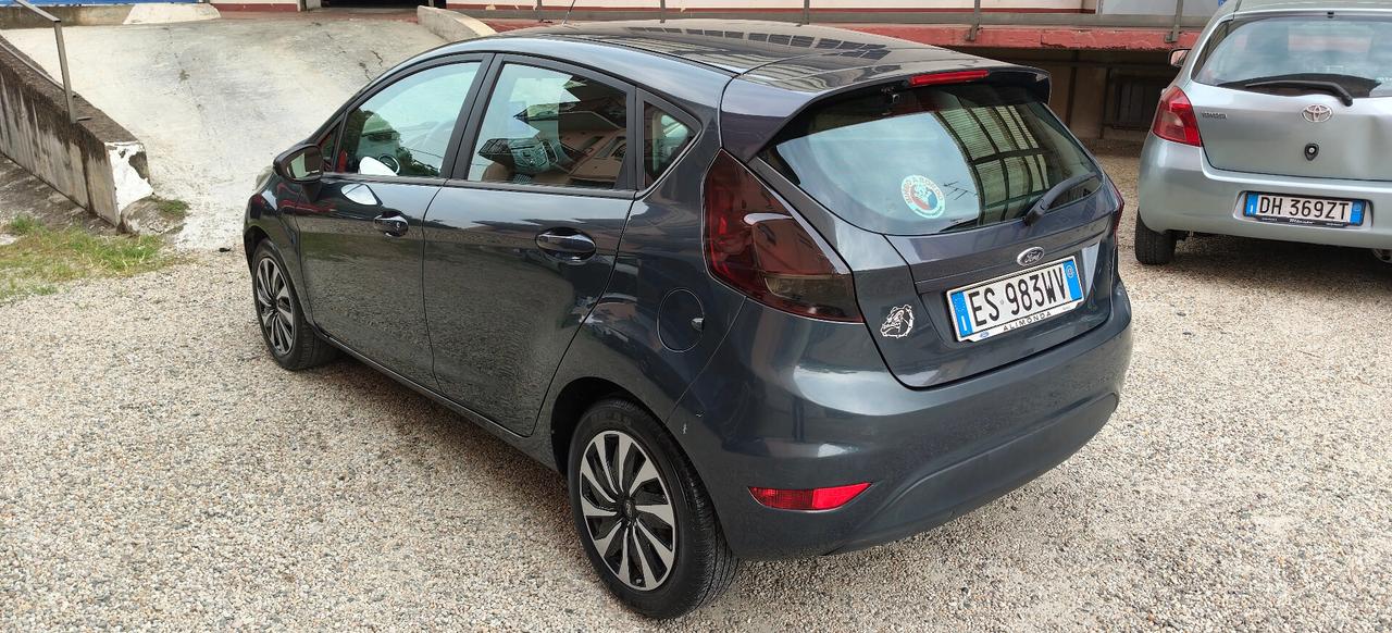 Ford Fiesta 1.4 5p. GPL Titanium