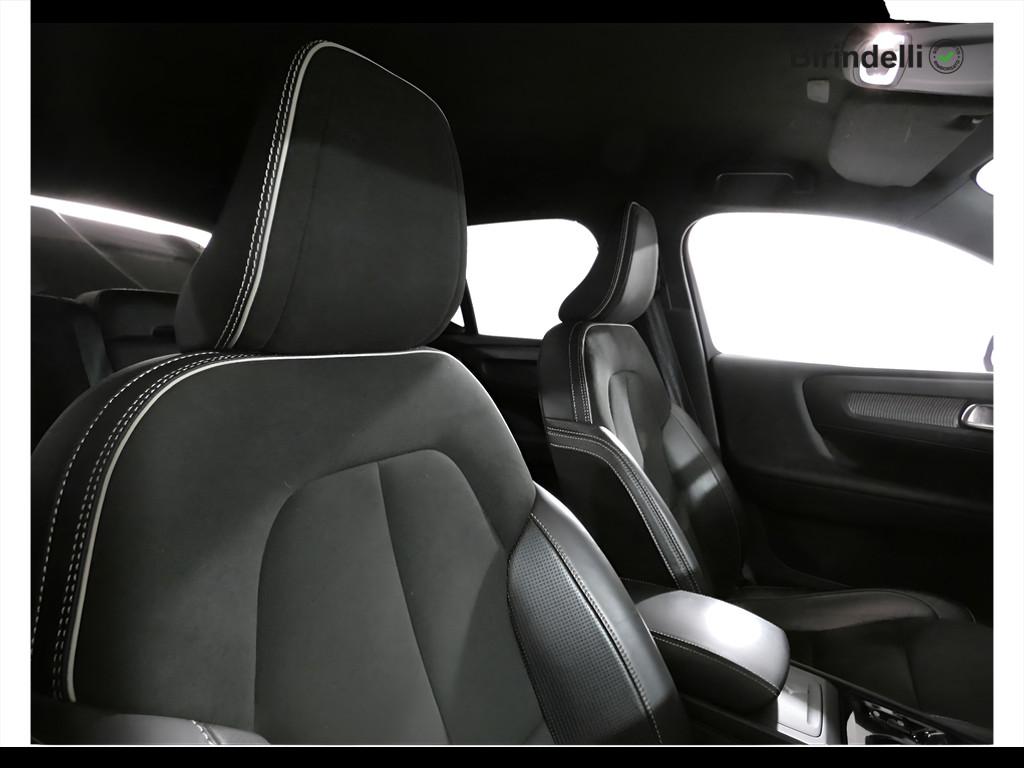 VOLVO XC40 (2017-->) - XC40 T4 Geartronic R-design