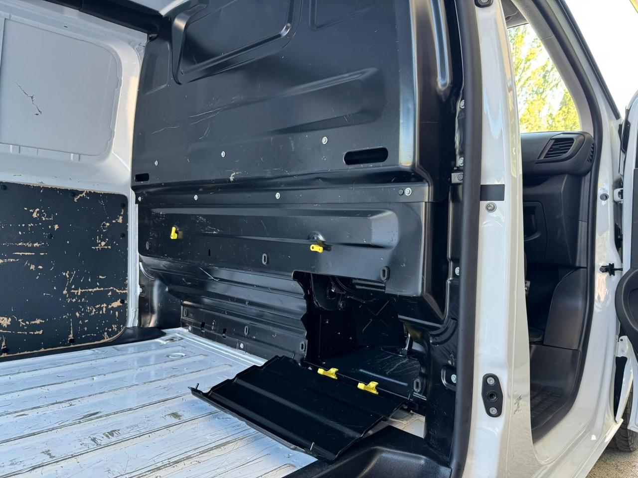 Peugeot Expert 1.5 120CV 3POST L2 GARANZIA 24 MESI