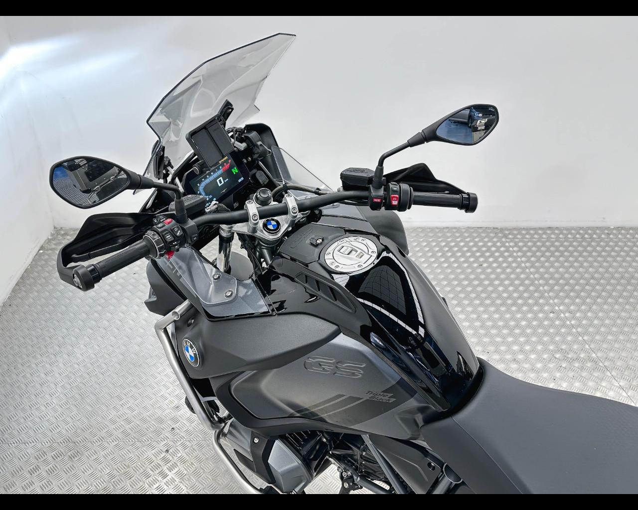 BMW GS ADVENTURE 1250 TRIPLE BLACK