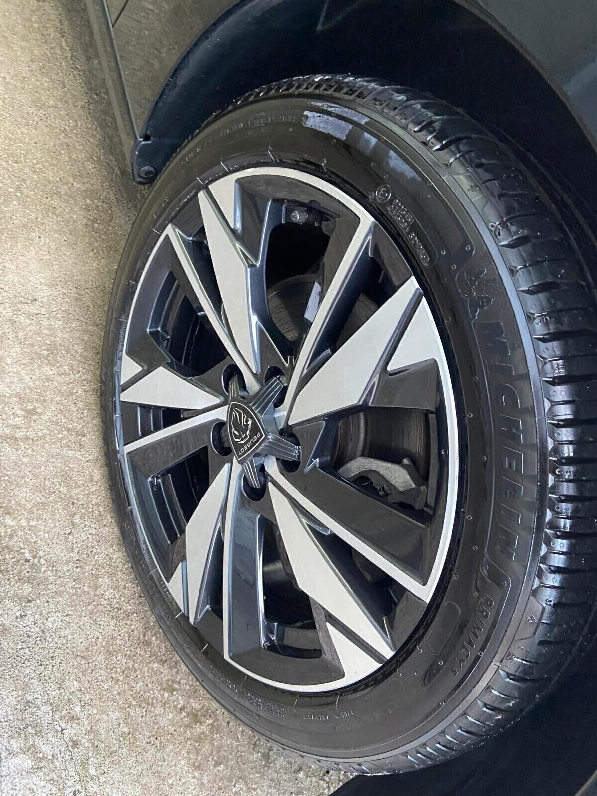 Peugeot 308 BlueHDi 130 S&S EAT8 Allure