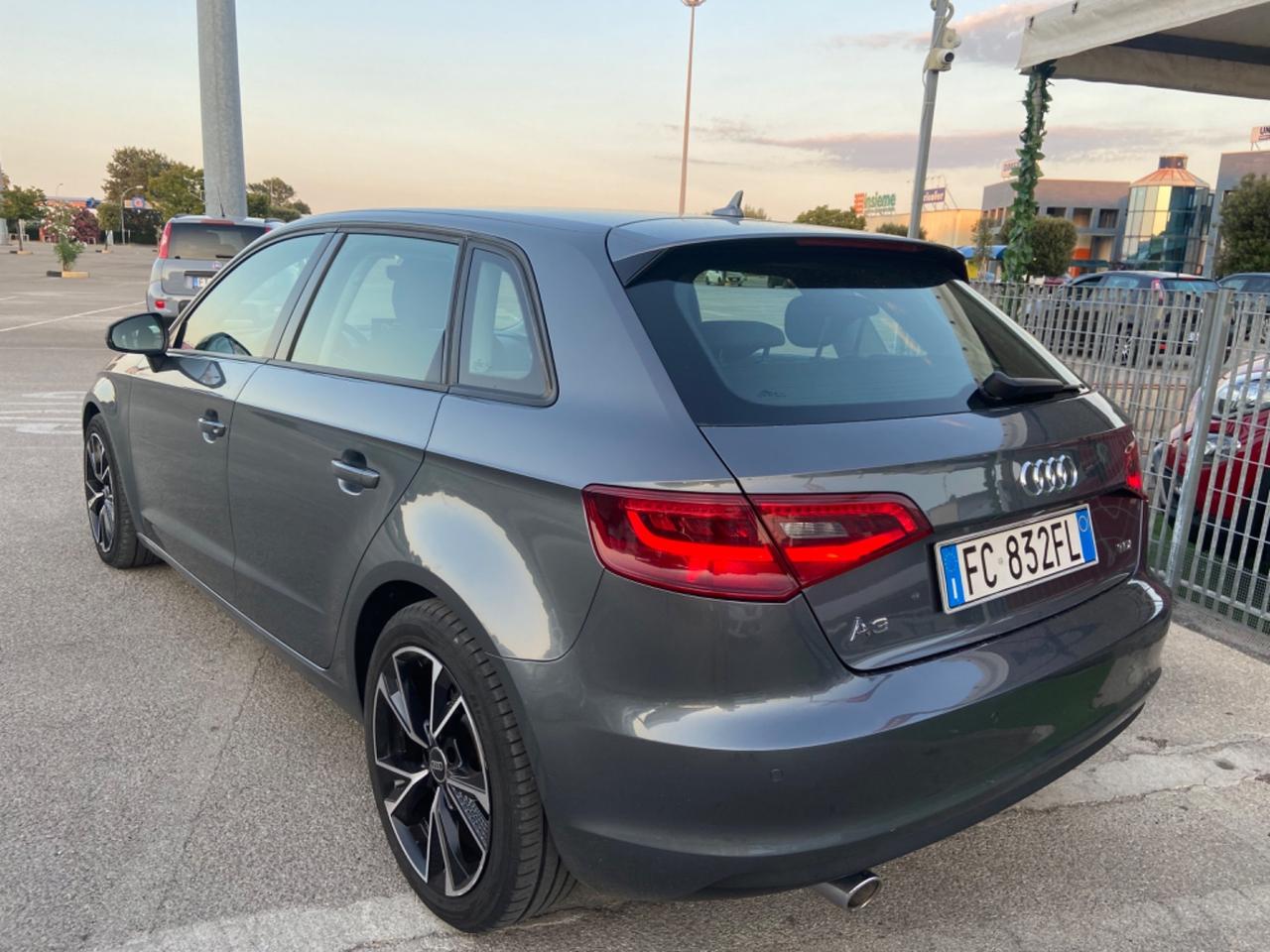 Audi A3 SPB 1.6 TDI diesel S tronic Ambition
