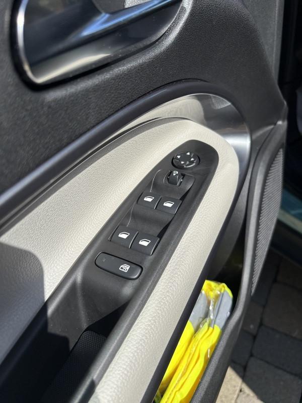 Fiat 600 1.2 hybrid La Prima 110cv auto LED-NAVI-18"