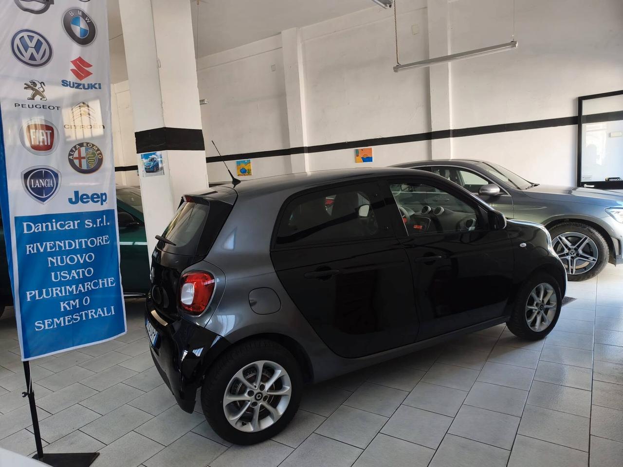 Smart ForFour 70 1.0 Youngster