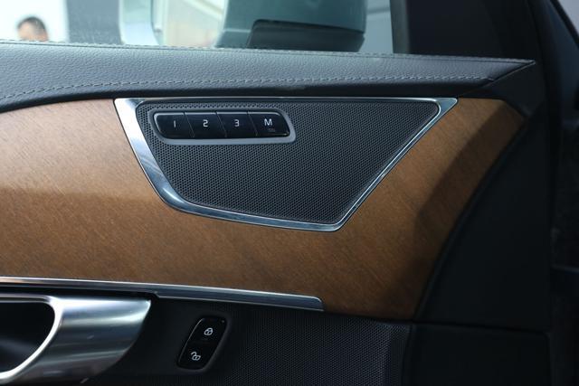 VOLVO XC90 B5 (d) AWD Geartronic 7 posti Inscription 4x4