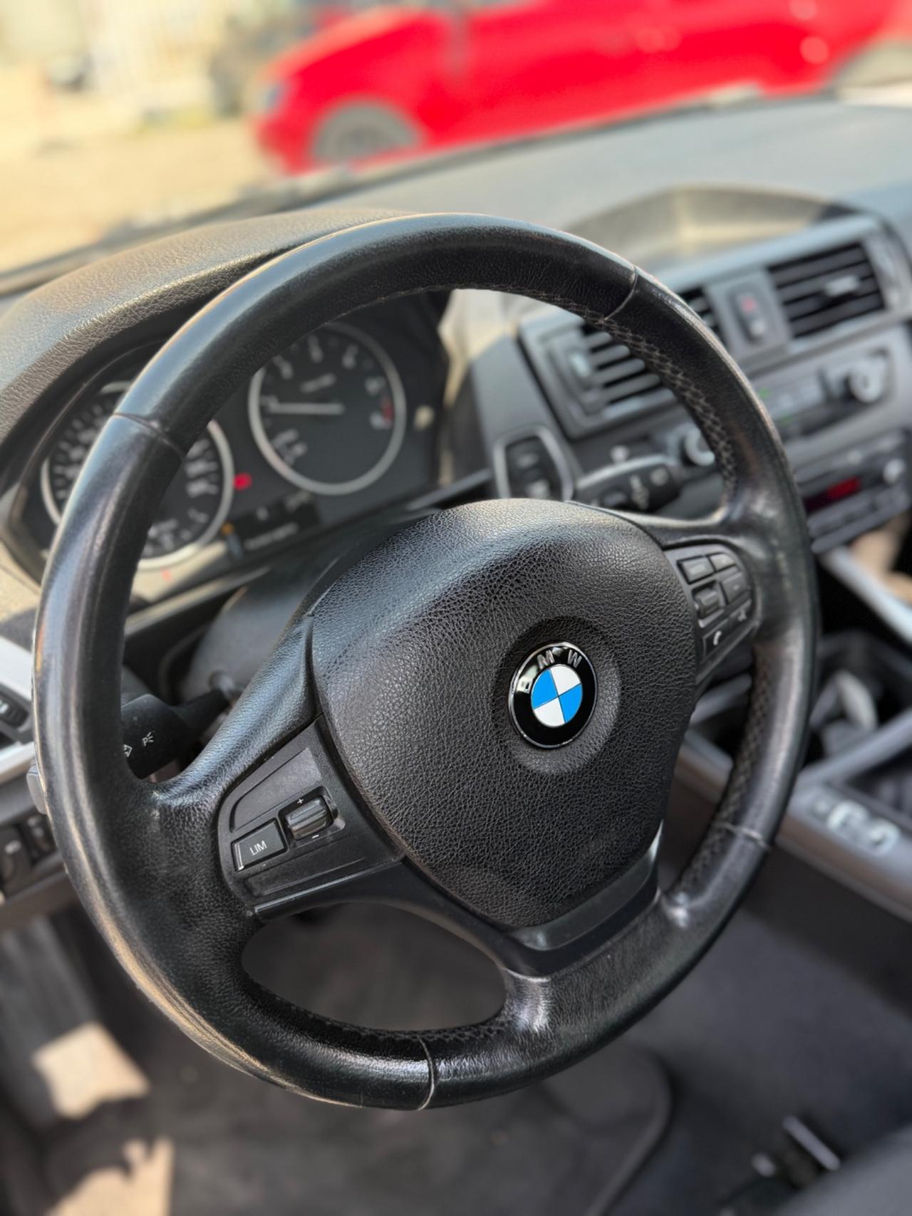 Bmw 116 116d 5p. Efficient Dynamics Urban